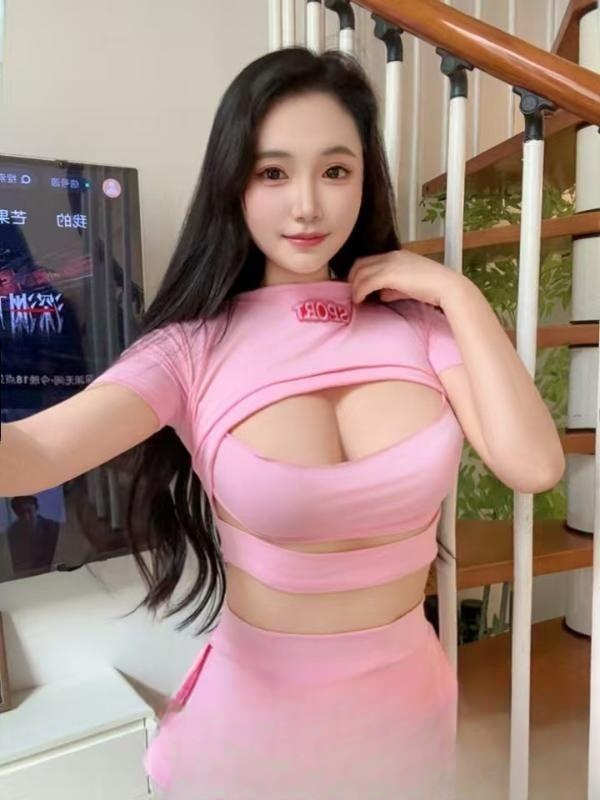 天河大奶骚妹