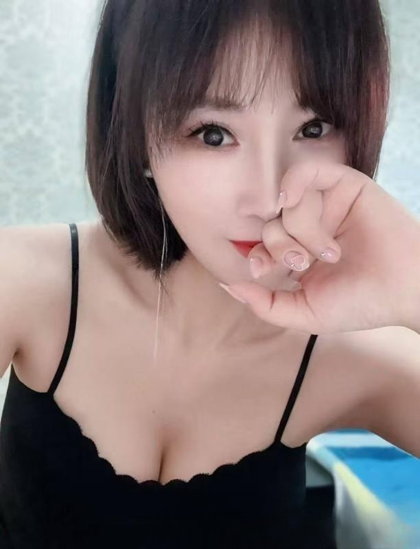 销魂白皙琪琪